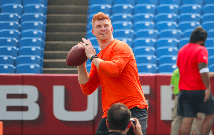 Buffalo Bills Fans Give Bengals Qb Andy Dalton A Standing Ovation Before Preseason Game Sports 1321