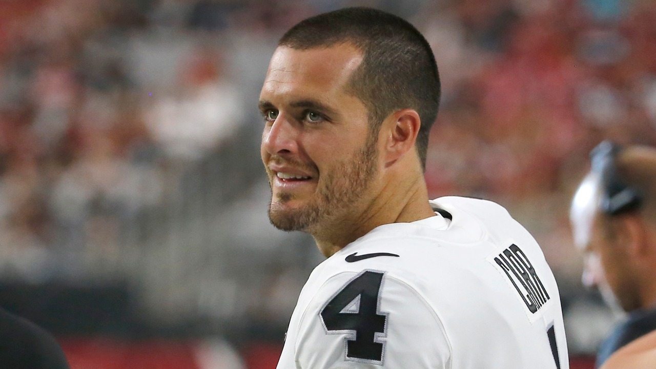 Oakland Raiders Qb Derek Carr Nearly Quit Football To Become A Pastor 