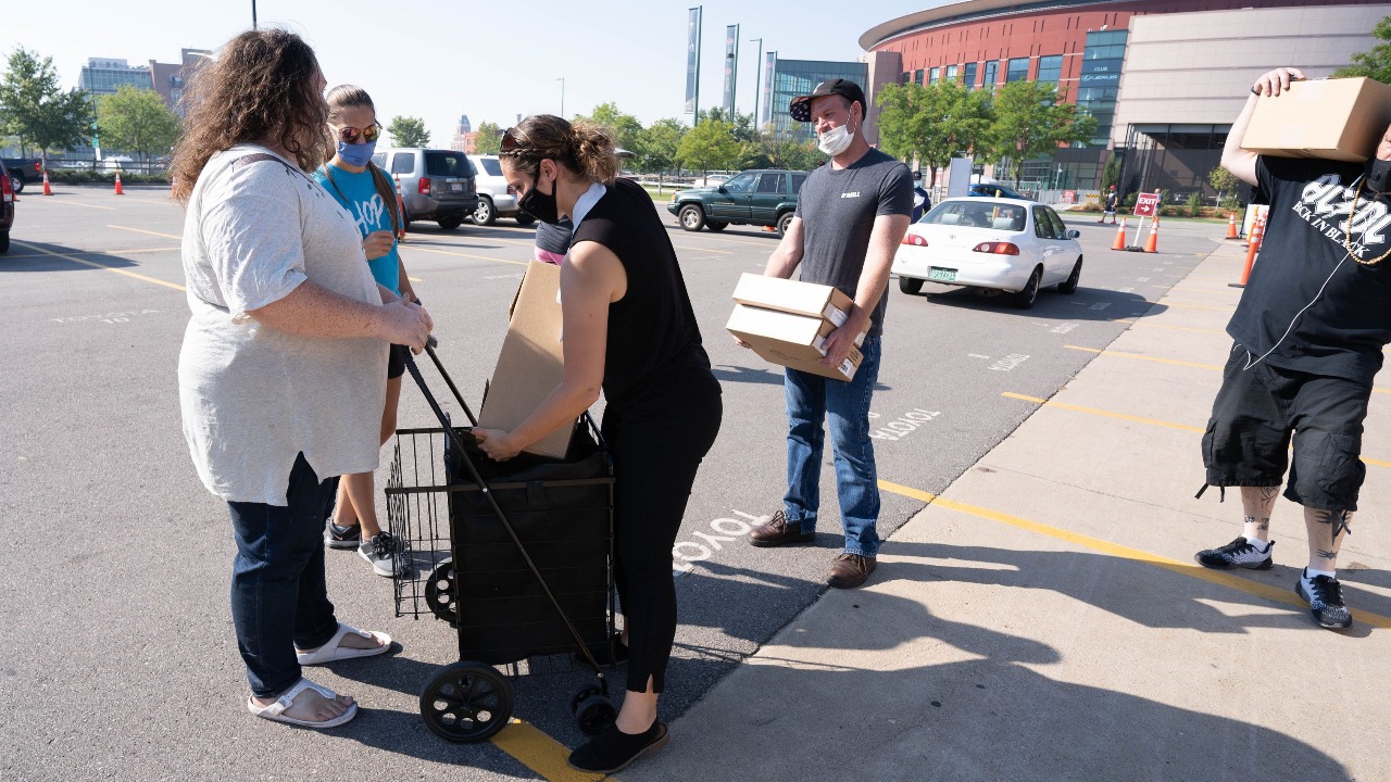 pikes peak parking at dia coupons