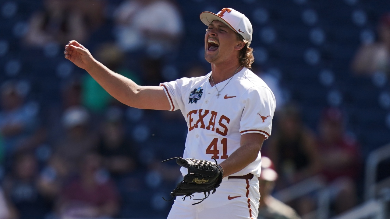 Texas’ stellar pitching staff glorifies God at College World Series: ‘Jesus is my Savior’