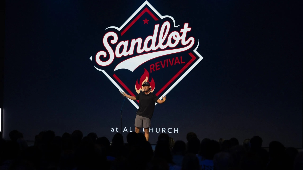 Savannah Bananas players host Sandlot Revival worship nights to use platform for Christ